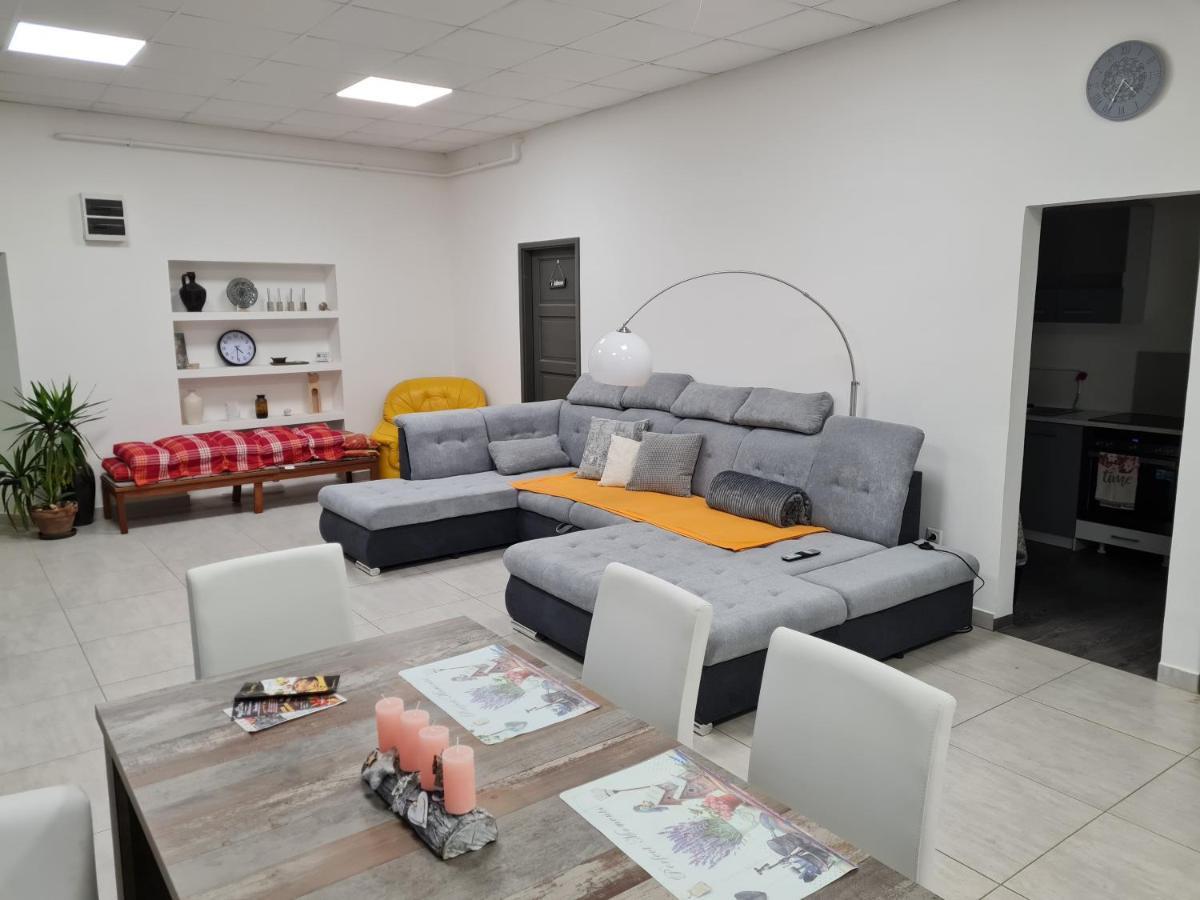 Silver Dream Apartmanhaz Debrecen Exterior foto